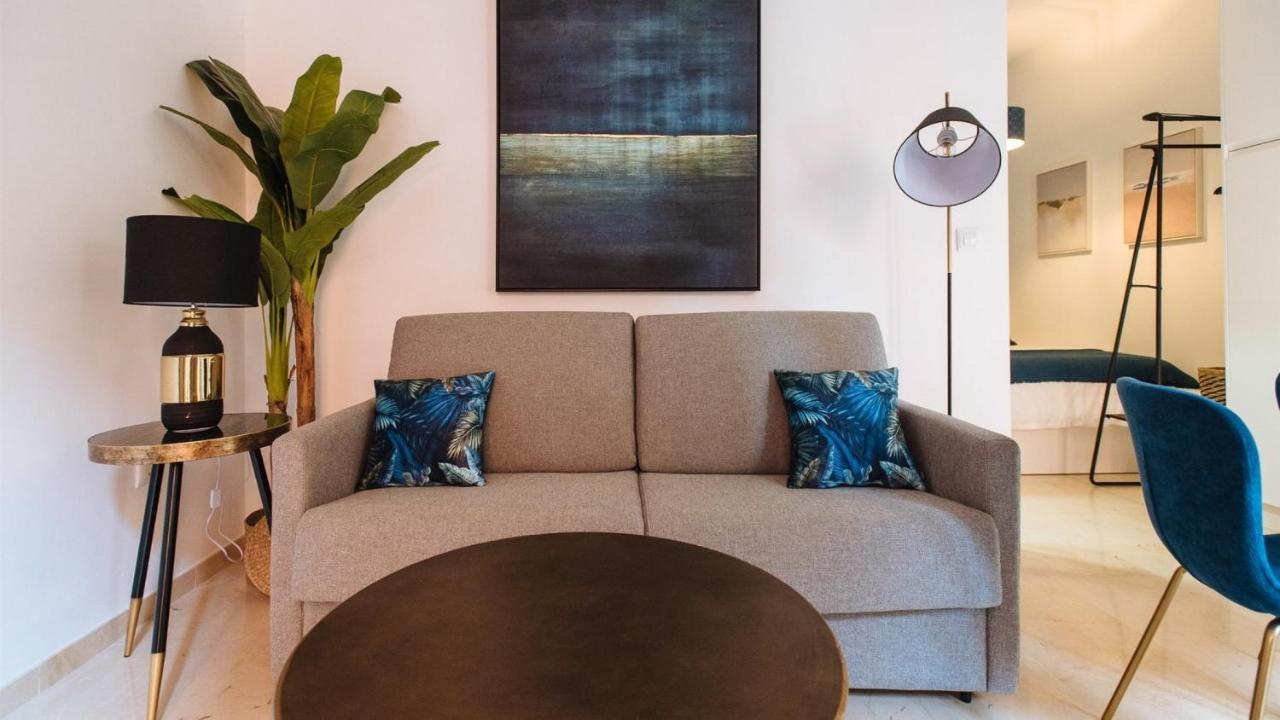 Chiqui And Vicente Suite Apartments Sevilla Exterior foto