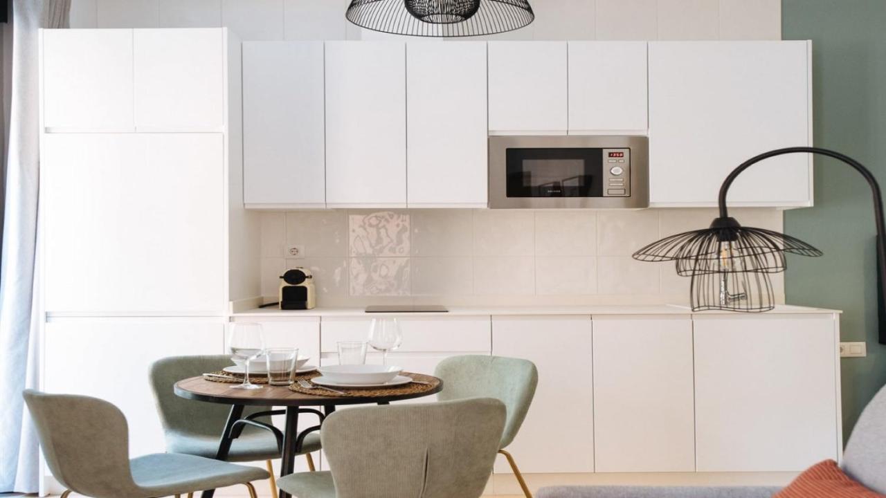Chiqui And Vicente Suite Apartments Sevilla Exterior foto