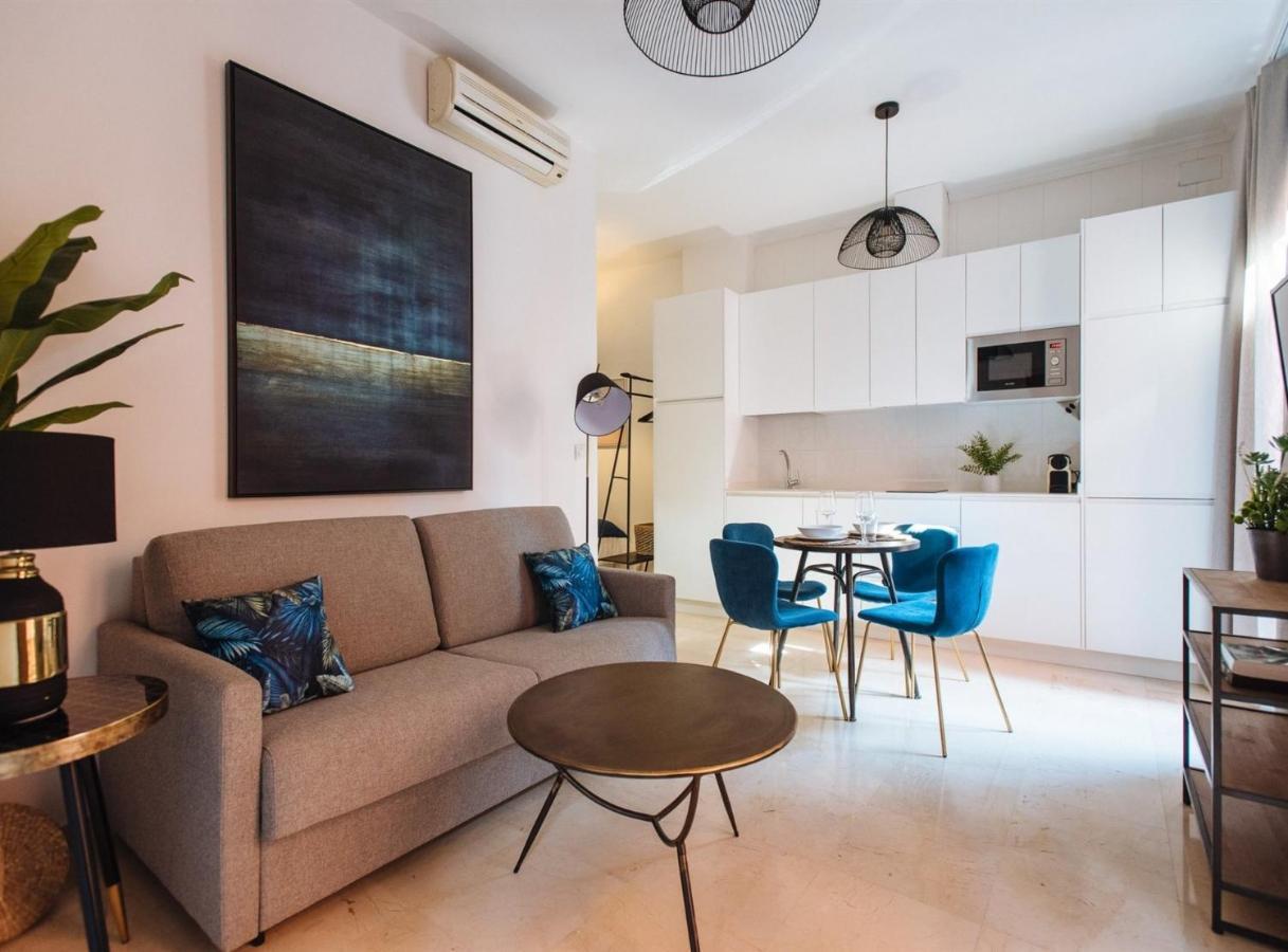 Chiqui And Vicente Suite Apartments Sevilla Exterior foto